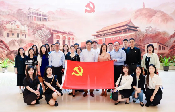 “保险护航，普惠万家”——太保产险上海总部与数据中心开展党建联建活动