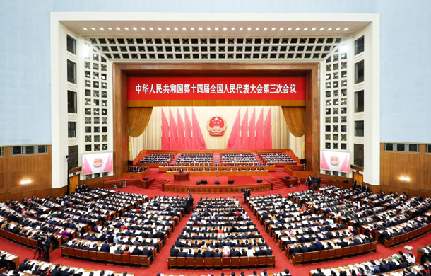 智能网联新能源汽车！总理点名了！