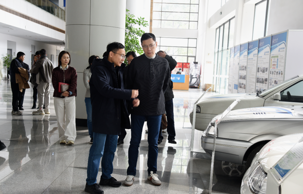 嘉定区委副书记吴杰一行调研同济大学嘉定校区