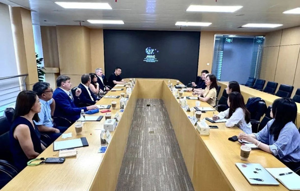 打造国际化汽车生态圈！意大利都灵国际车展集团一行到访汽车城